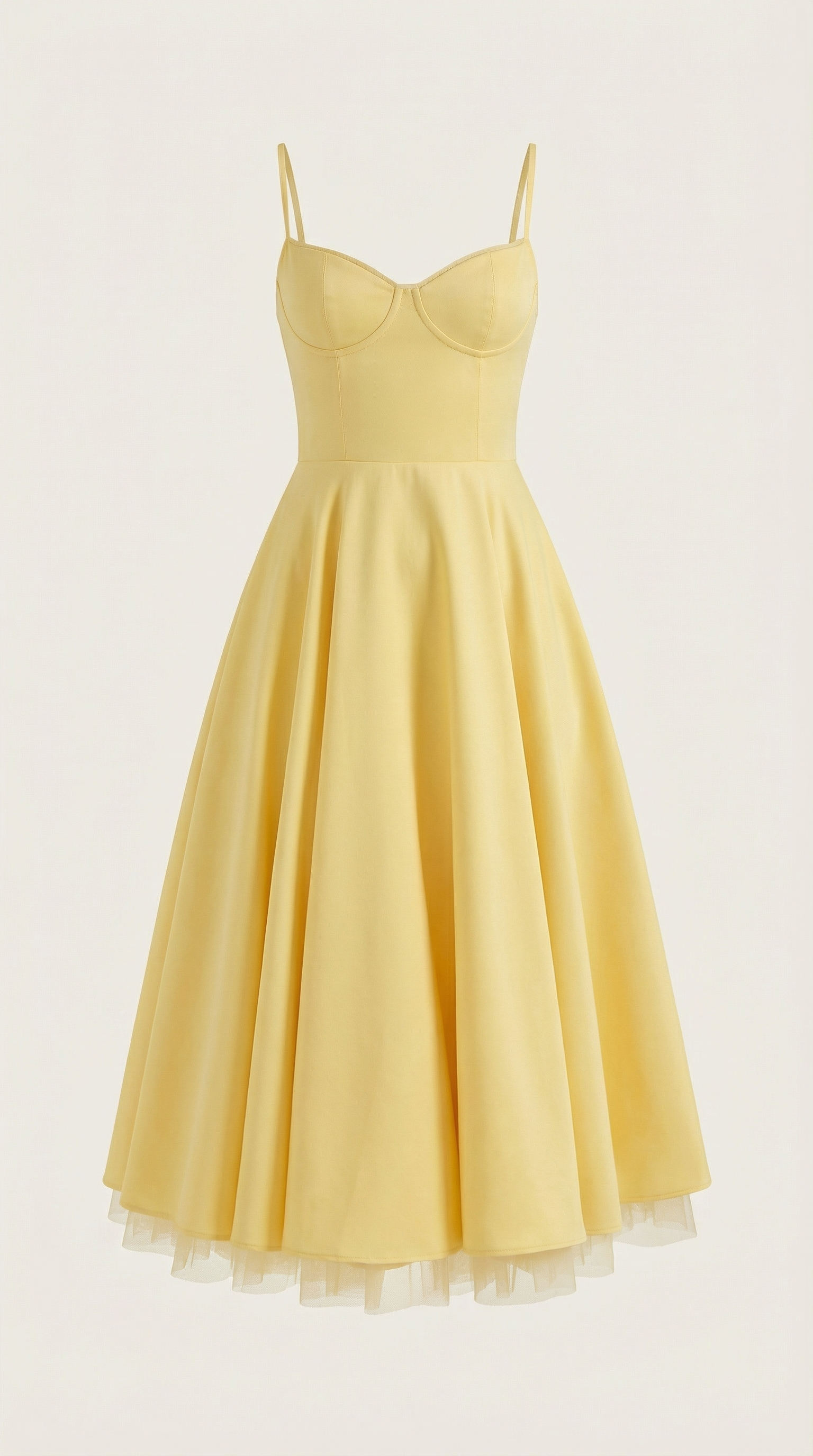 Vestido midi con diseño de tul