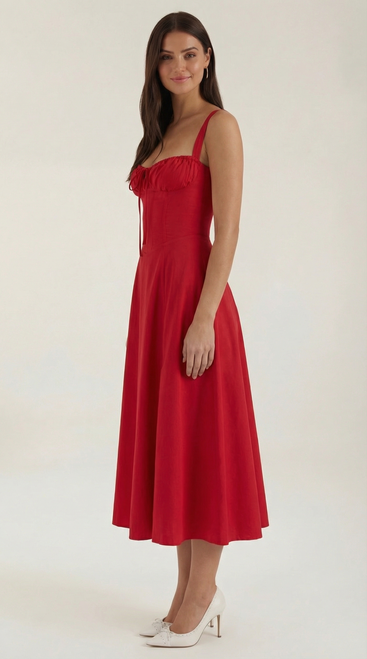 Vestido midi con detalle de cordones