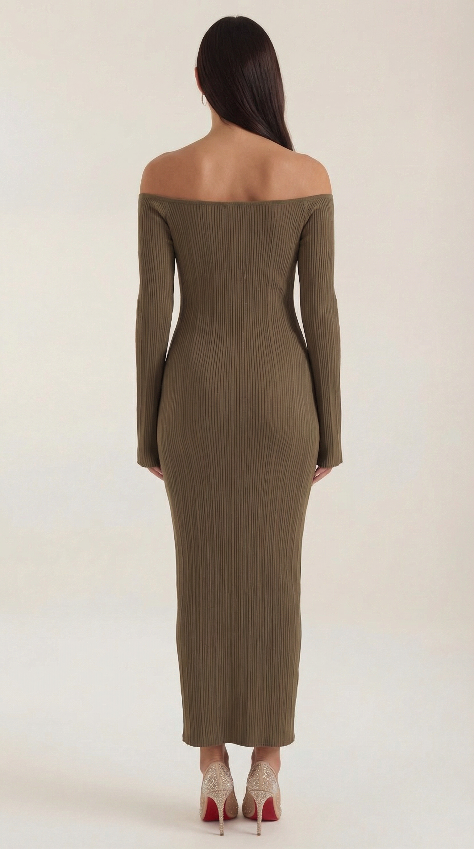 Vestido largo ajustado sin hombros