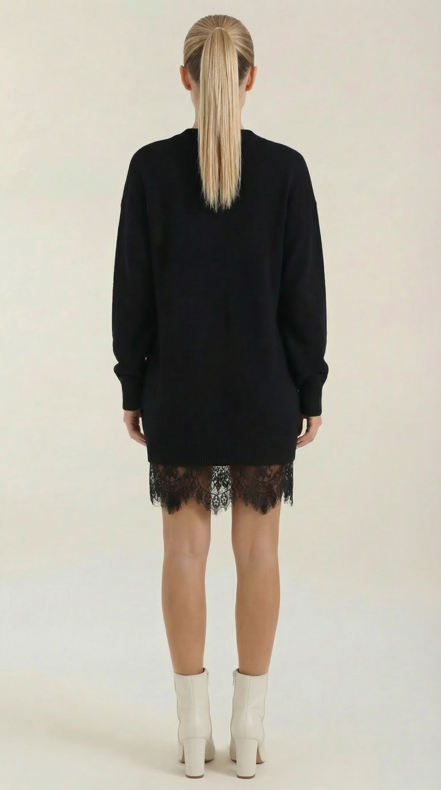 Vestido de Encaje Ajustado con Dobladillo