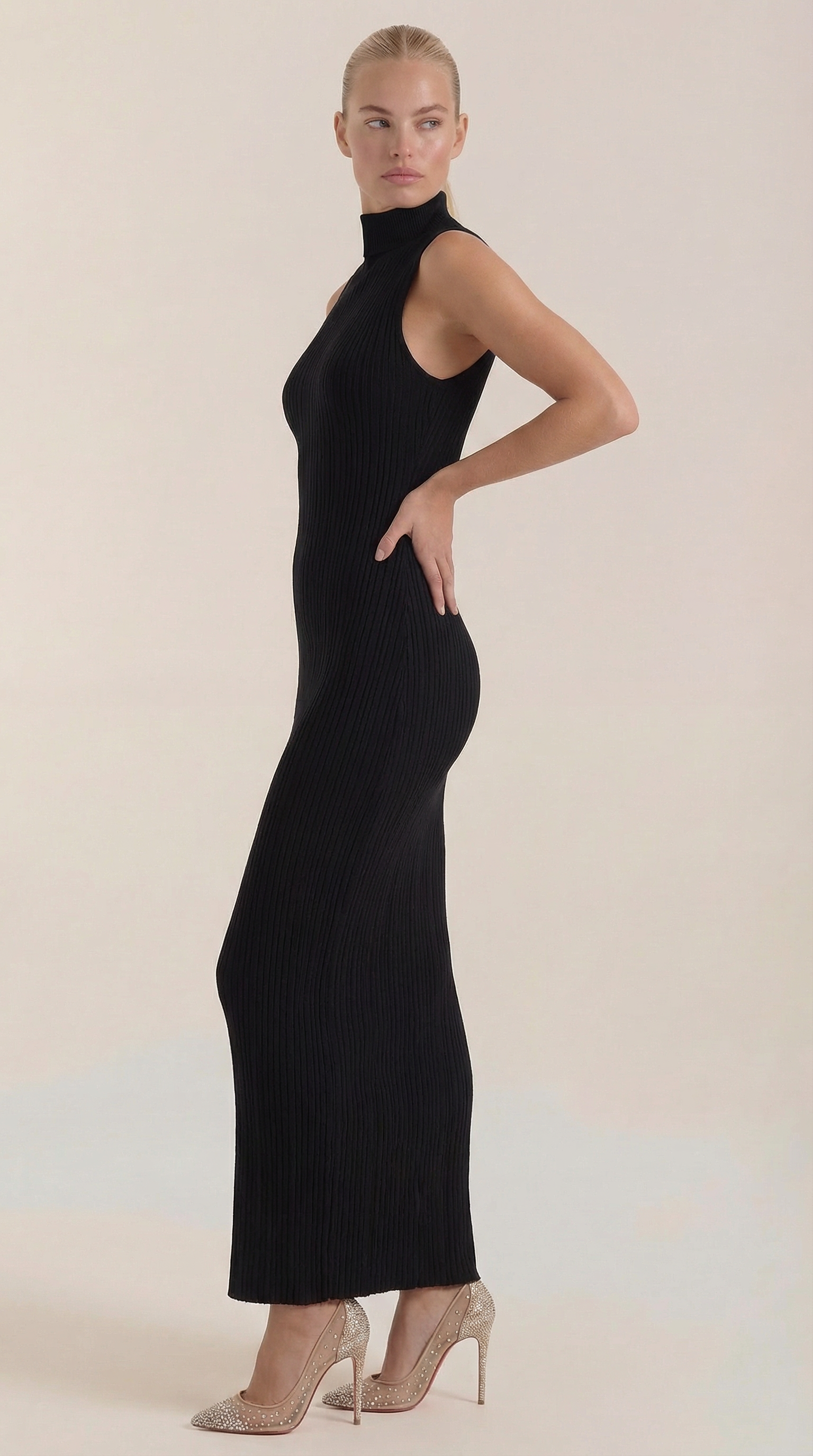 Vestido Bodycon de Cuello Alto Elegante