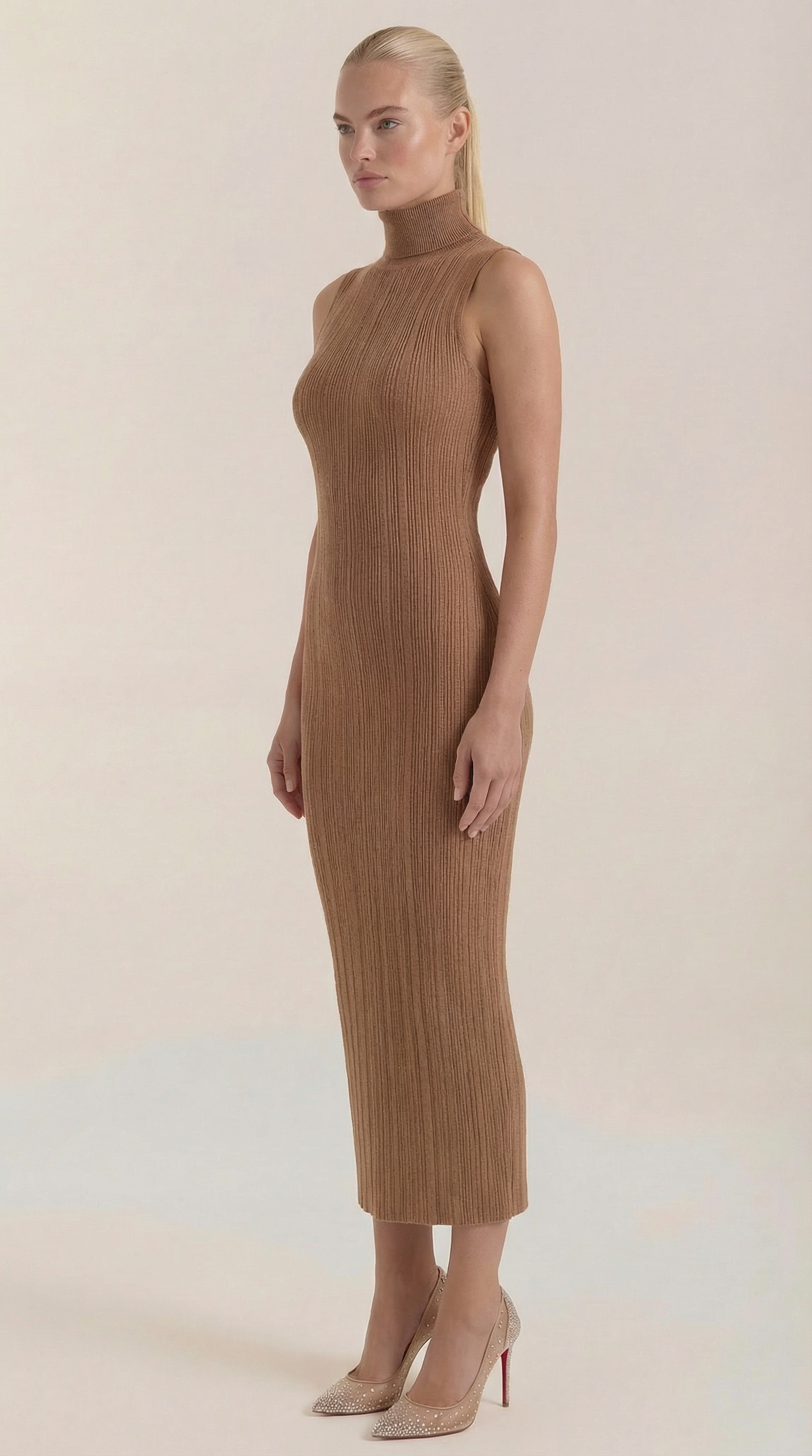 Vestido Bodycon de Cuello Alto Elegante