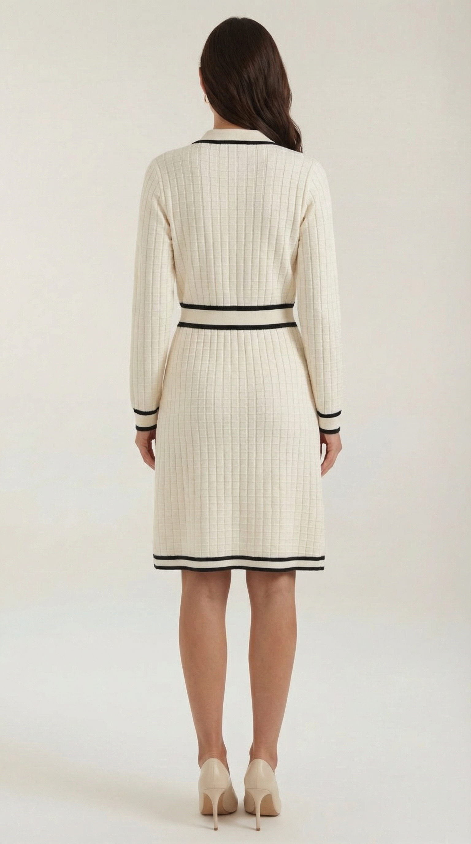 Vestido mini con diseño elegante y moderno