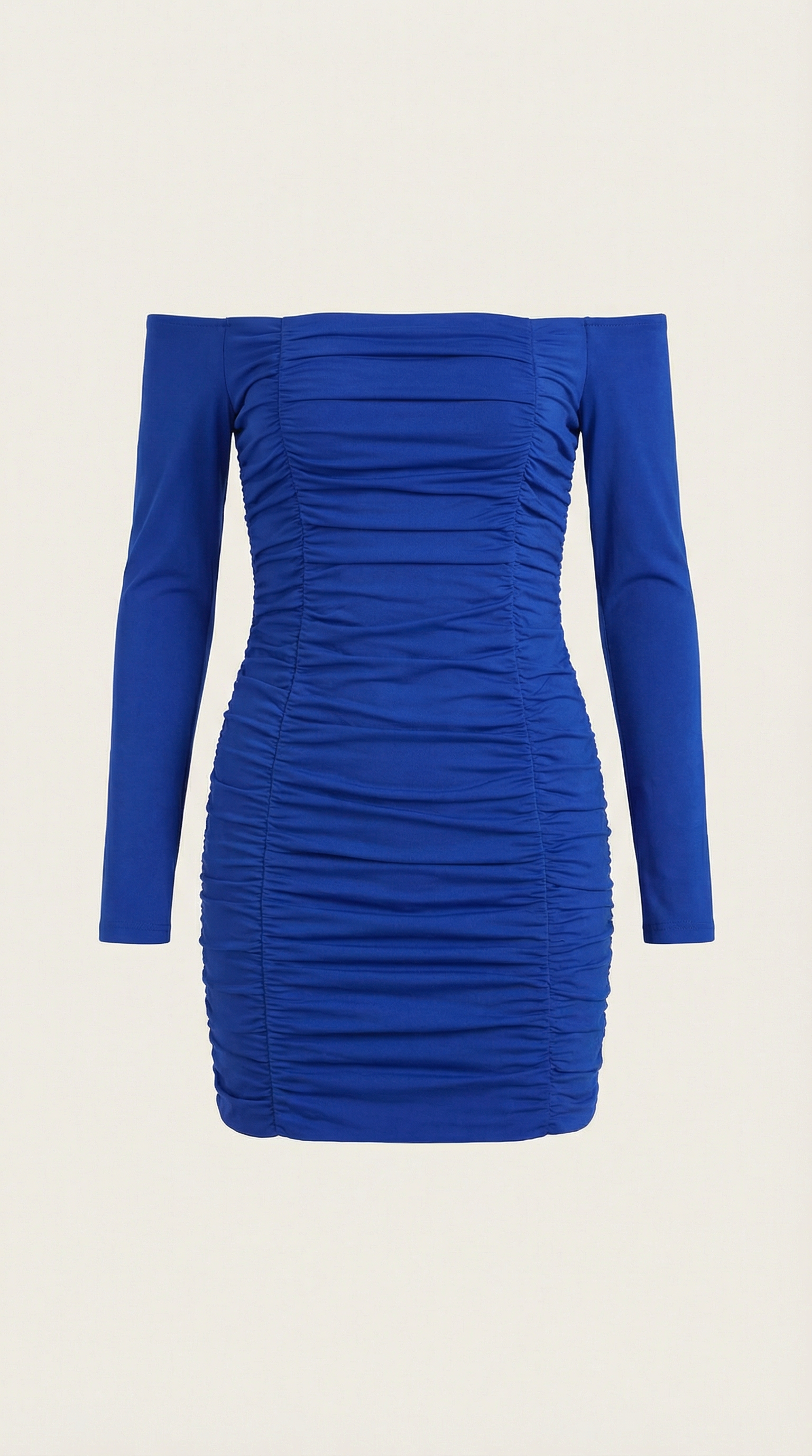Vestido mini ajustado con diseño elegante