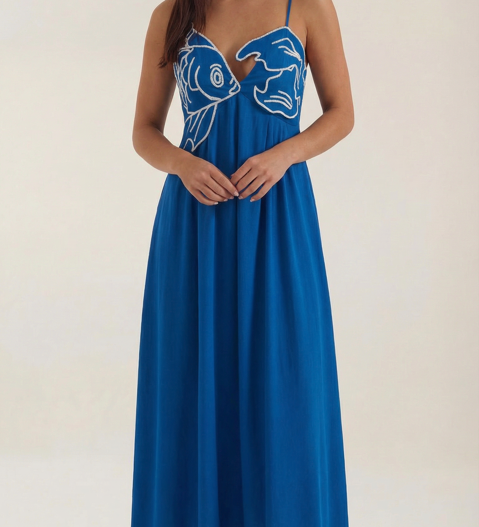 Vestido maxi con bordado elegante