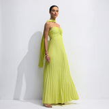 Vestido Largo Plisado con Capa