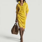 Vestido Midi Punto Canelado Cuello Polo Botones