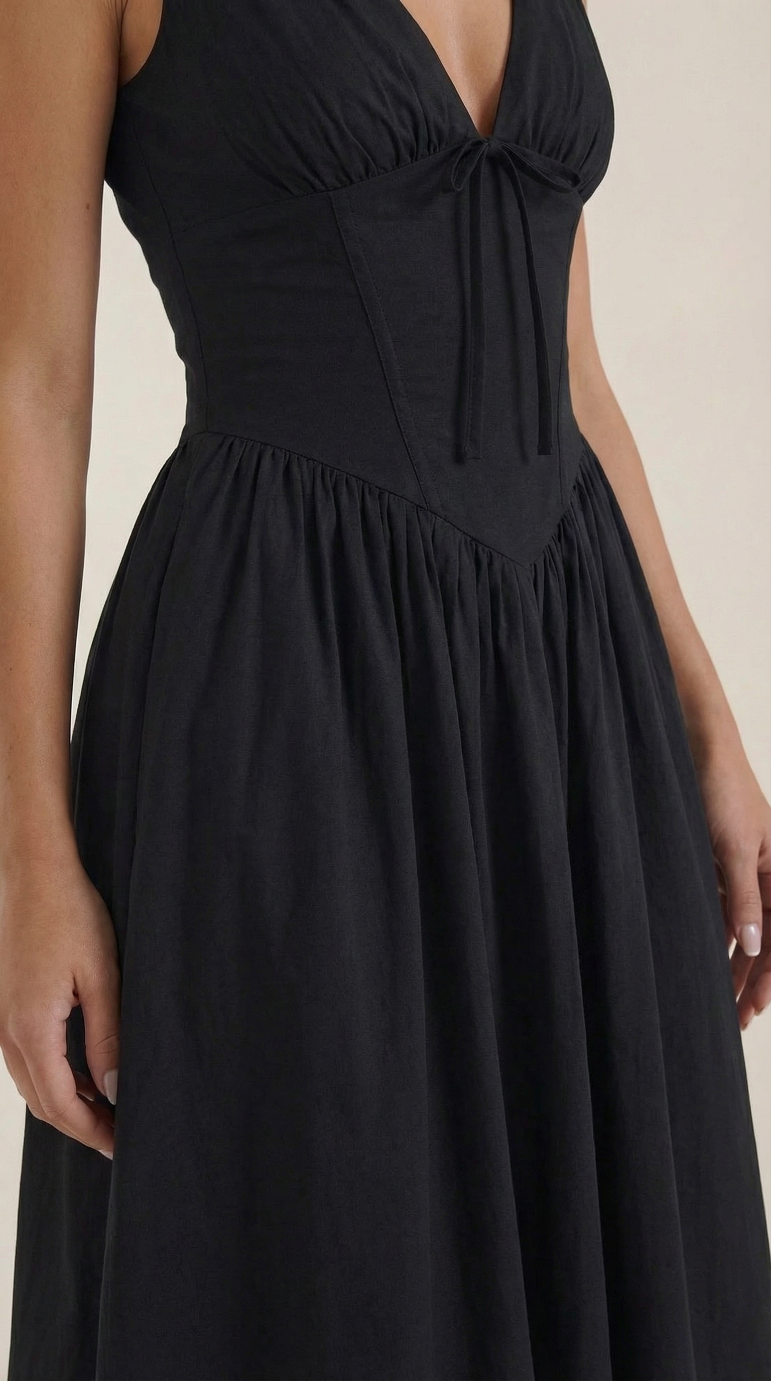 Vestido midi con escote en V