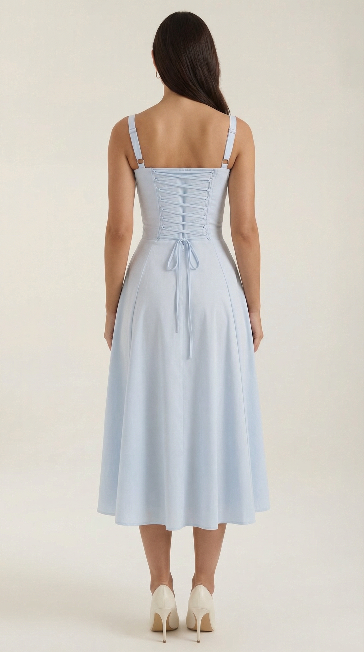 Vestido midi con detalle de cordones