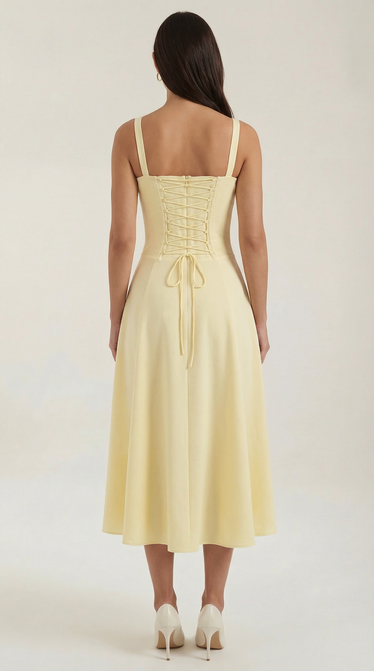 Vestido midi con detalle de cordones