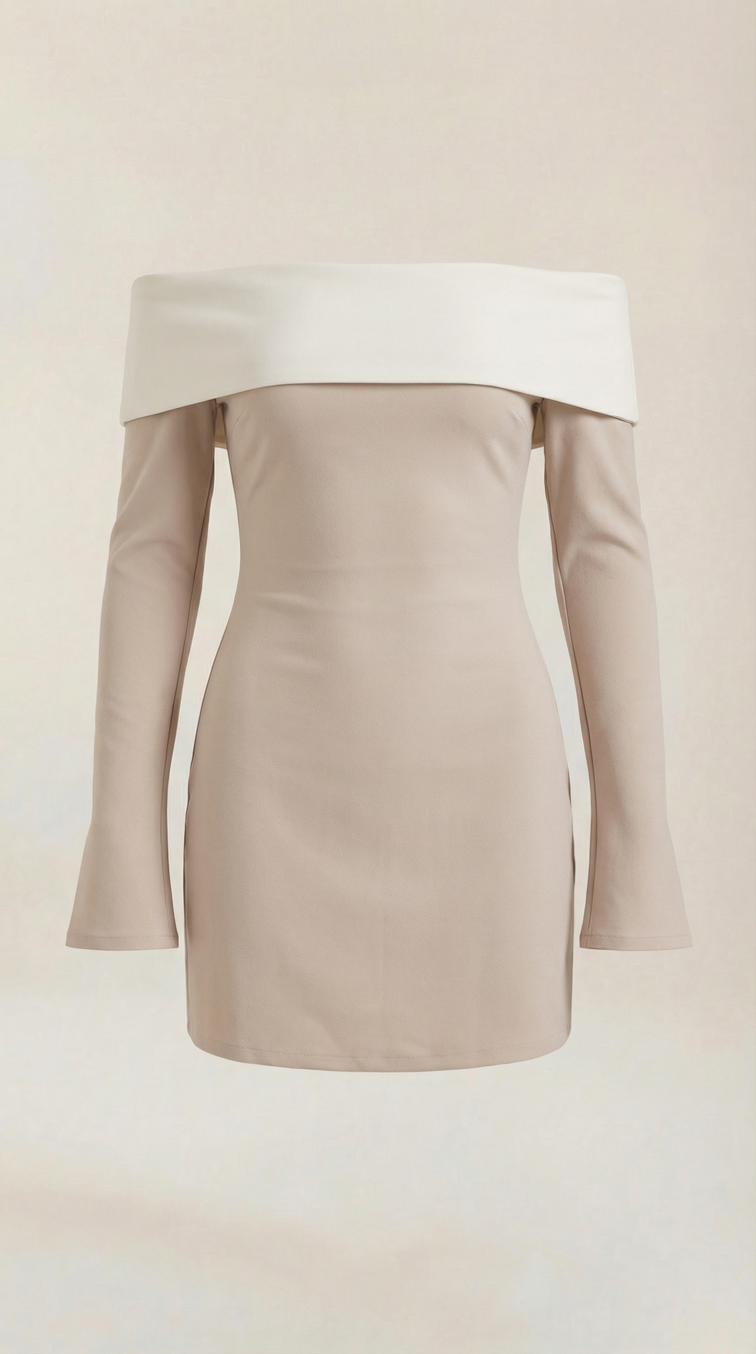 Vestido mini con diseño off-shoulder