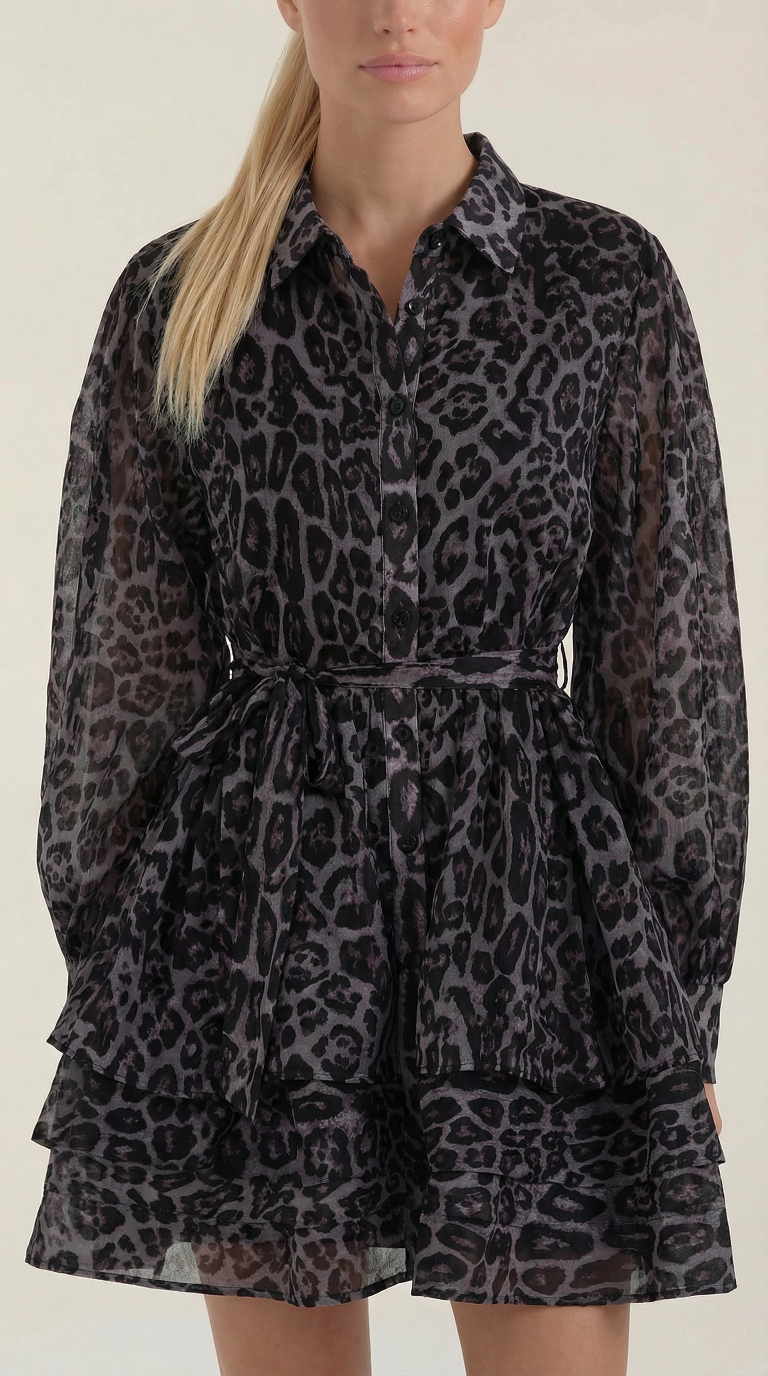 Vestido mini con corte ajustado