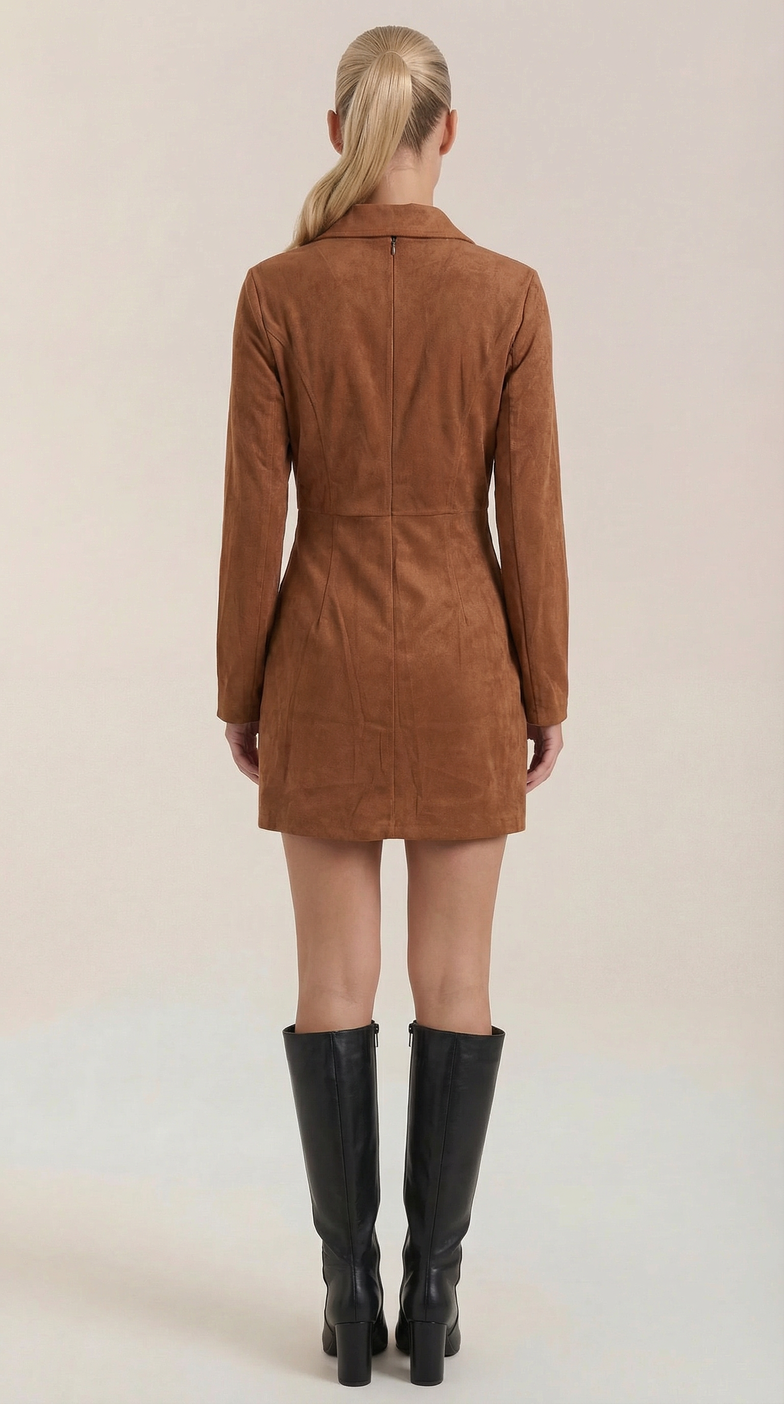 Vestido mini con diseño elegante y moderno