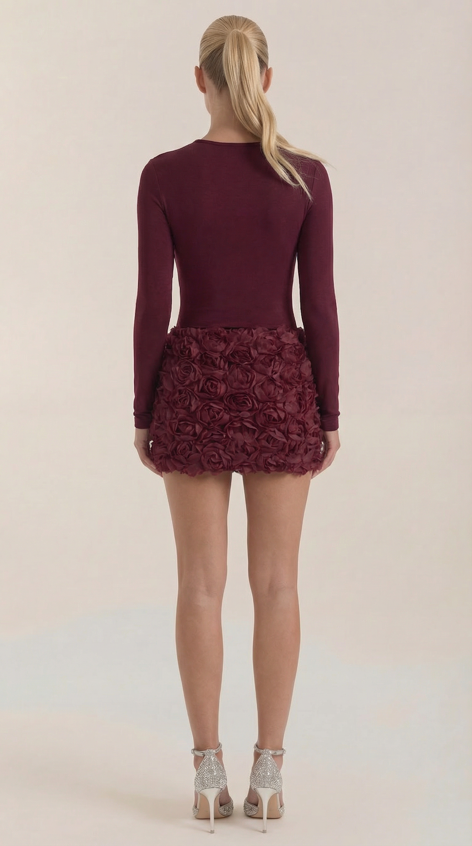 Vestido mini estructura elegante para mujer