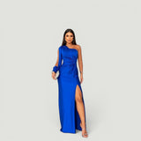 Vestido Largo Un Hombro Satén Nudo Frontal Fenda